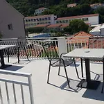 Casa de hóspedes Drasko 3*
