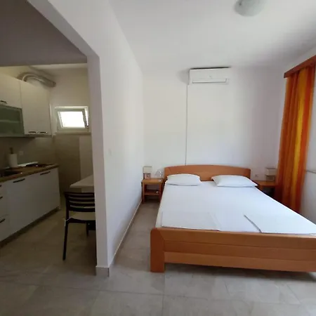 Guest house Drasko
